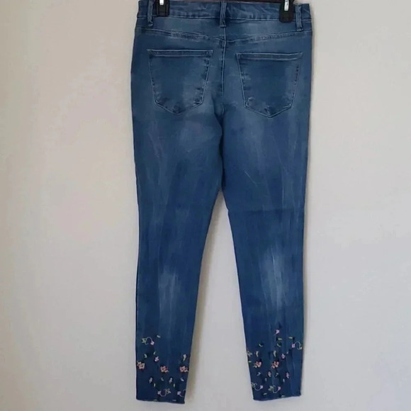 Philosophy Floral Embroidered Skinny Ankle… - Picture 4 of 14